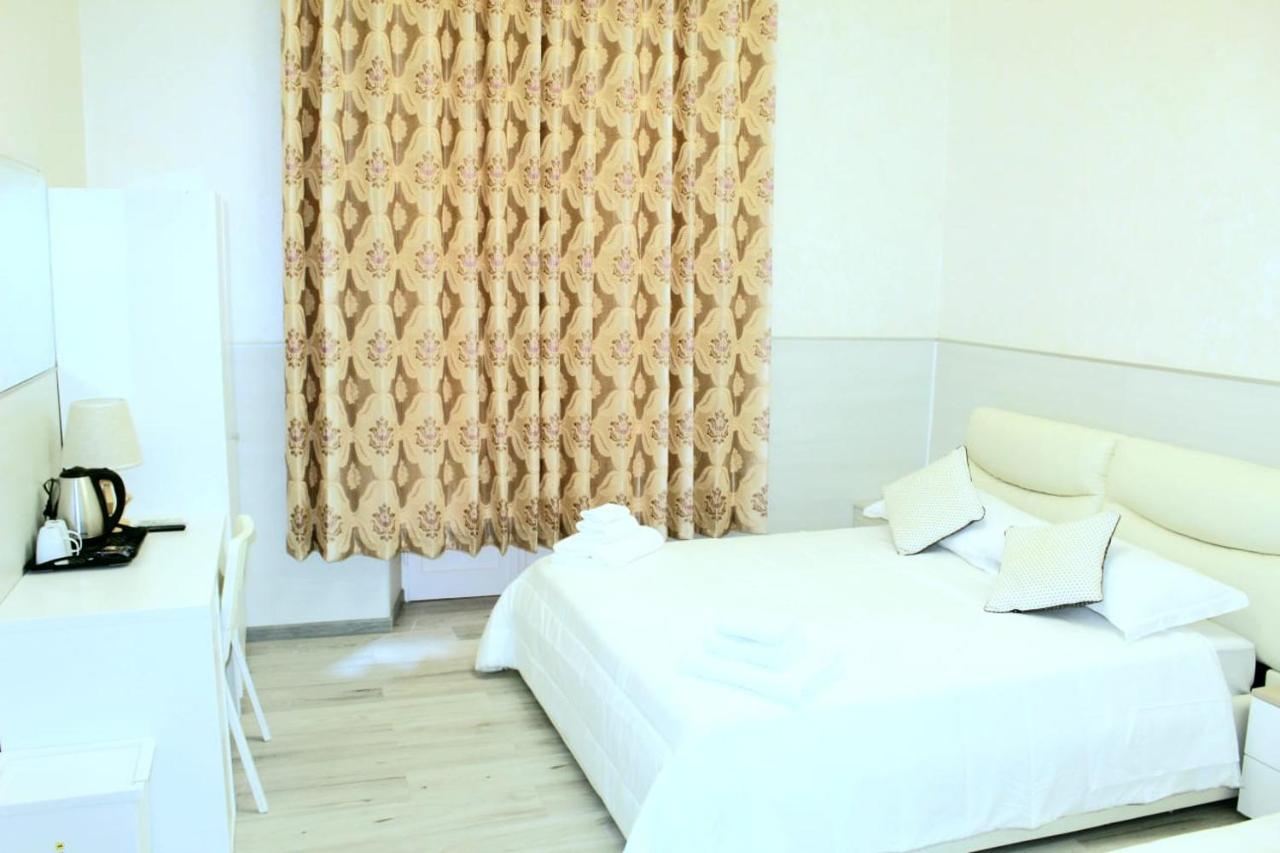Oscar Suite Home Рим Екстериор снимка