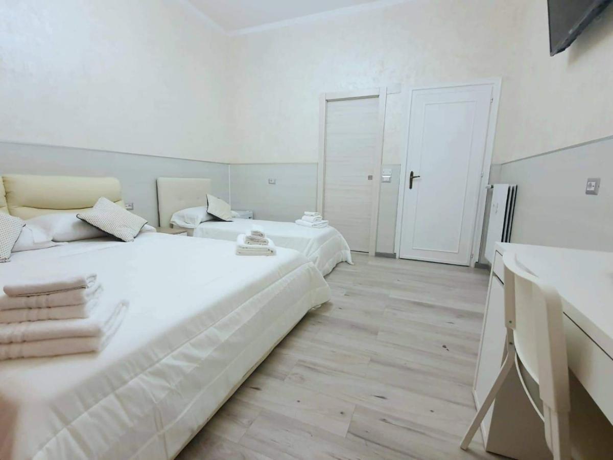 Oscar Suite Home Рим Екстериор снимка